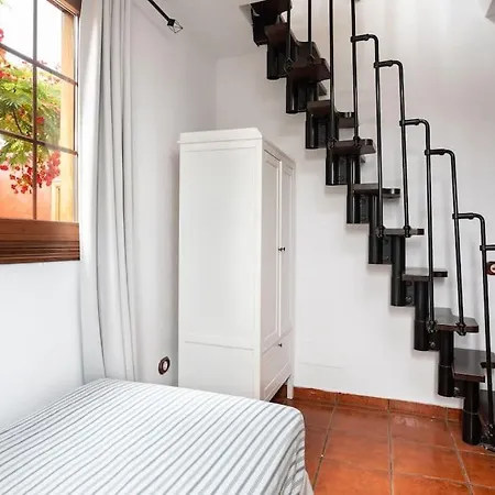 Rural House With Traditional Architecture S. Xix Feriehus Santa Cruz de Tenerife