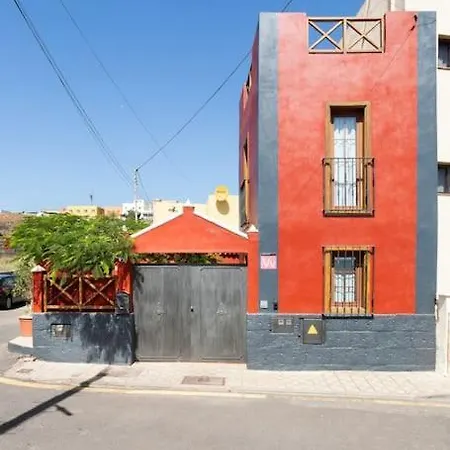 בית נופש Rural House With Traditional Architecture S. Xix